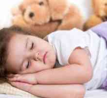 Kako naučiti bebu da spava odvojeno?