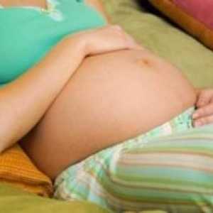 Interna šavova nakon poroda: šta da rade ako su bolesni i kako ih nositi?